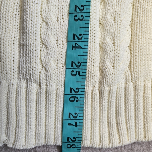 THE BAY Cream Cable Knit Cardigan Sweater. Size Relaxed Fit Small - Picture 10 of 11